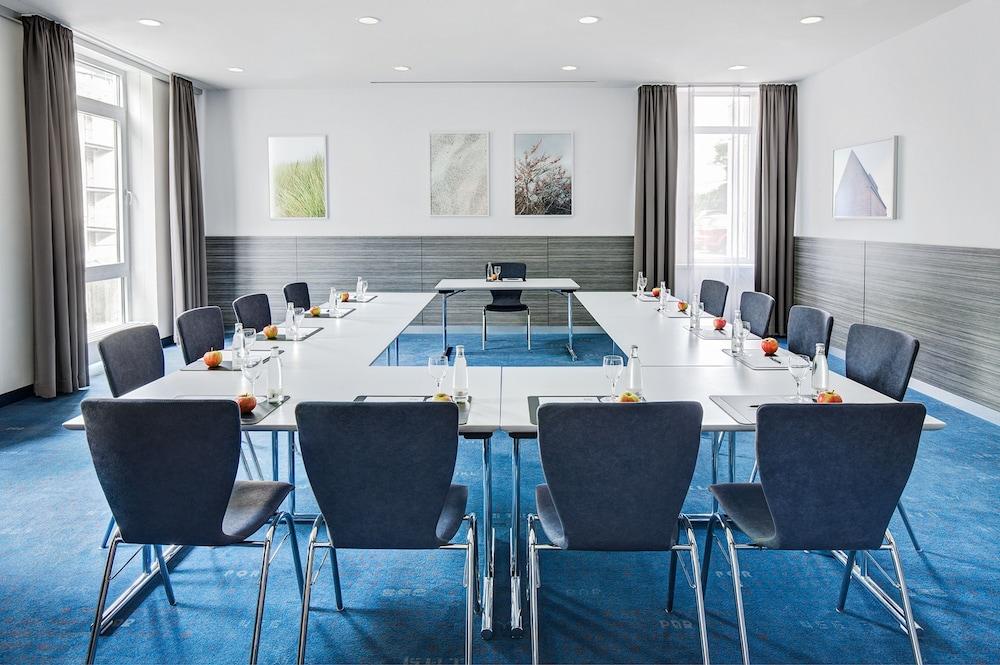 Intercityhotel Rostock Dış mekan fotoğraf
