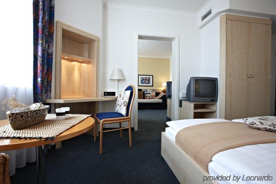 Intercityhotel Rostock Oda fotoğraf