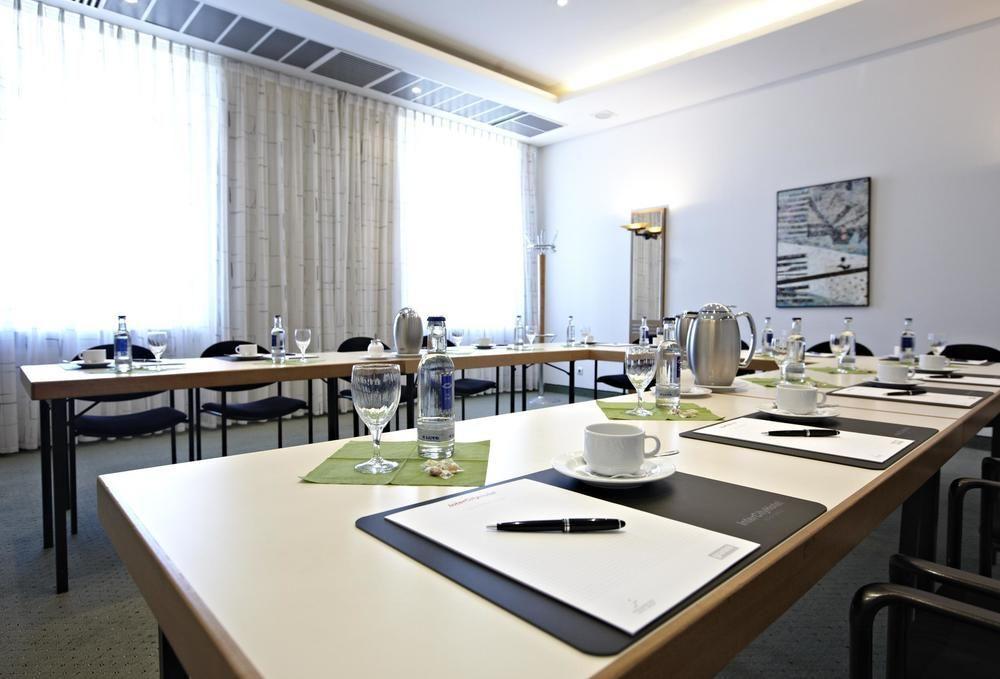 Intercityhotel Rostock Dış mekan fotoğraf